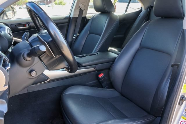 Used 2018 Lexus IS 300 AWD w/ Comfort Package image 12