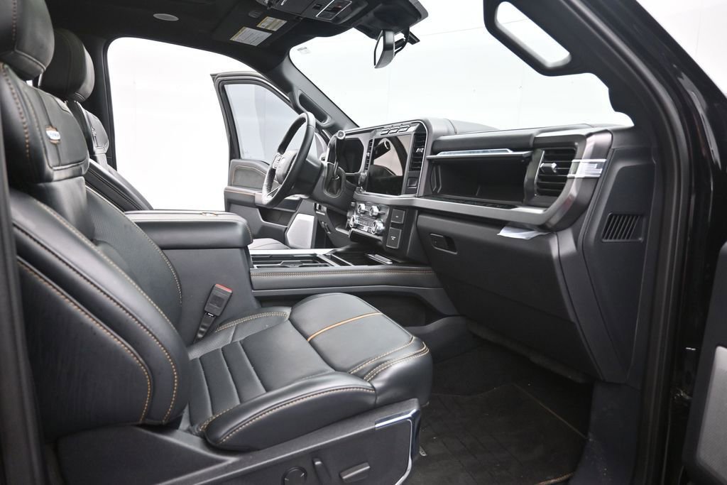 Used 2023 Ford F350 Platinum w/ FX4 Off-Road Package AWD/4WD image 27