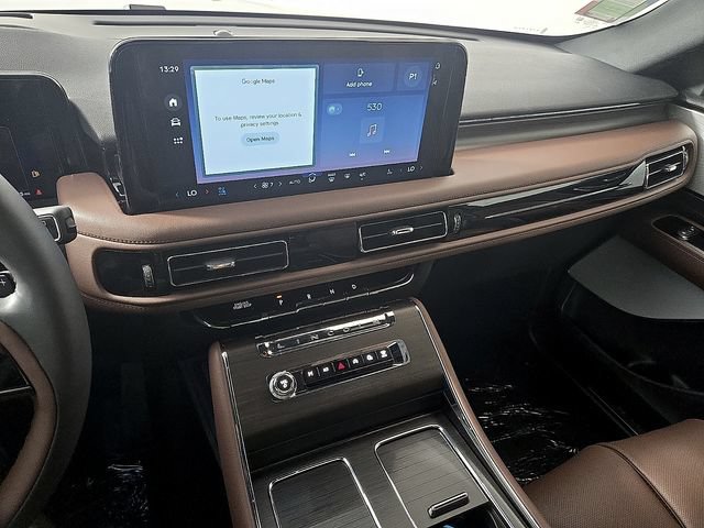 New 2026 Lincoln Aviator Reserve w/ Luxury Package RWD image 16