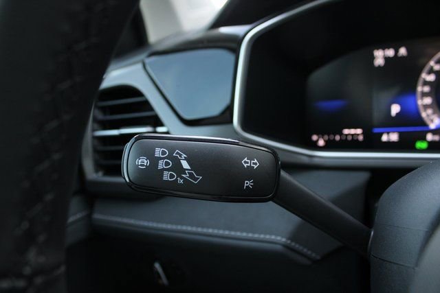 New 2026 Volkswagen Taos SE AWD/4WD image 9