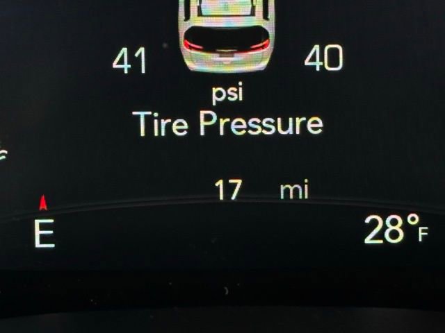 New 2026 Chrysler Pacifica Limited w/ Uconnect Theater Family Group image 34