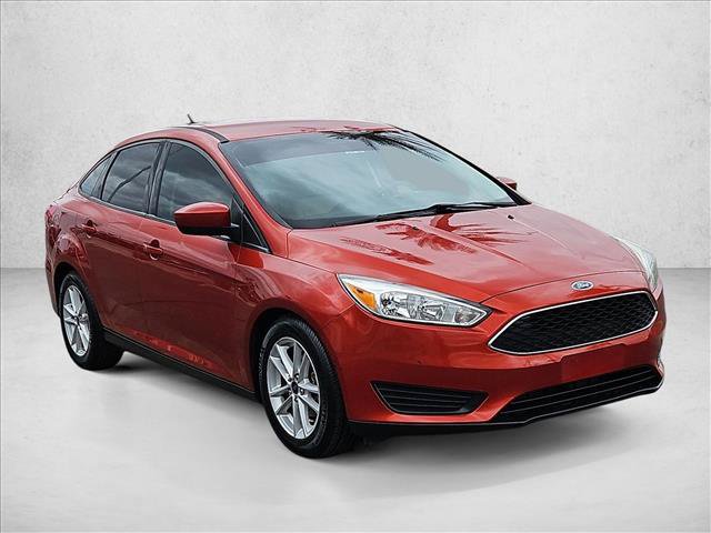 Used 2018 Ford Focus SE FWD image 3