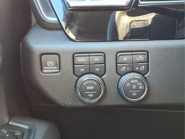 Used 2024 Chevrolet Silverado 2500 LTZ image 16