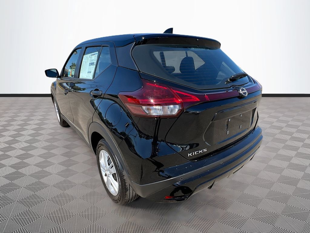 Used 2025 Nissan Kicks Play S FWD image 5