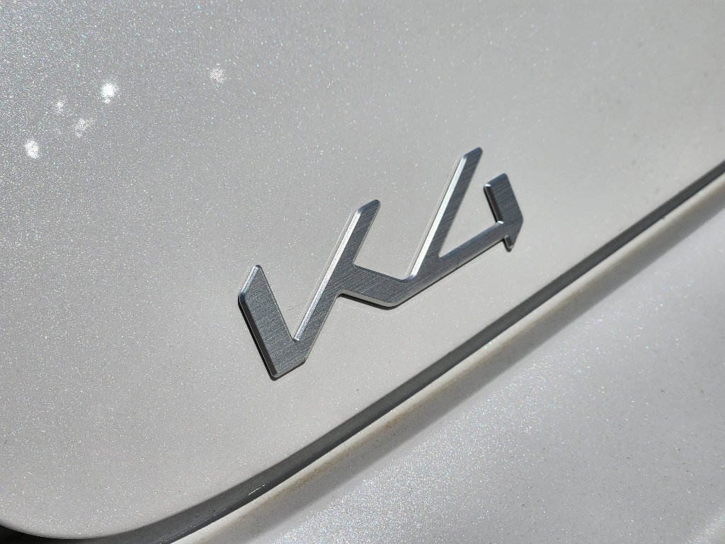 New 2025 Kia K4 GT-Line Turbo image 8