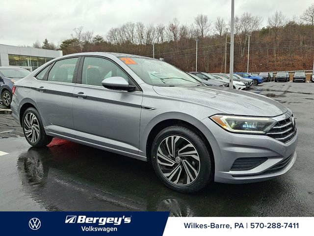 Certified 2021 Volkswagen Jetta SEL image 3