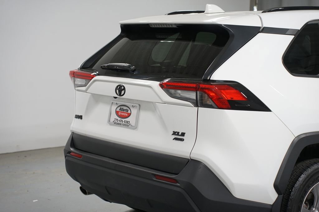 Certified 2022 Toyota RAV4 XLE w/ Convenience Package image 9