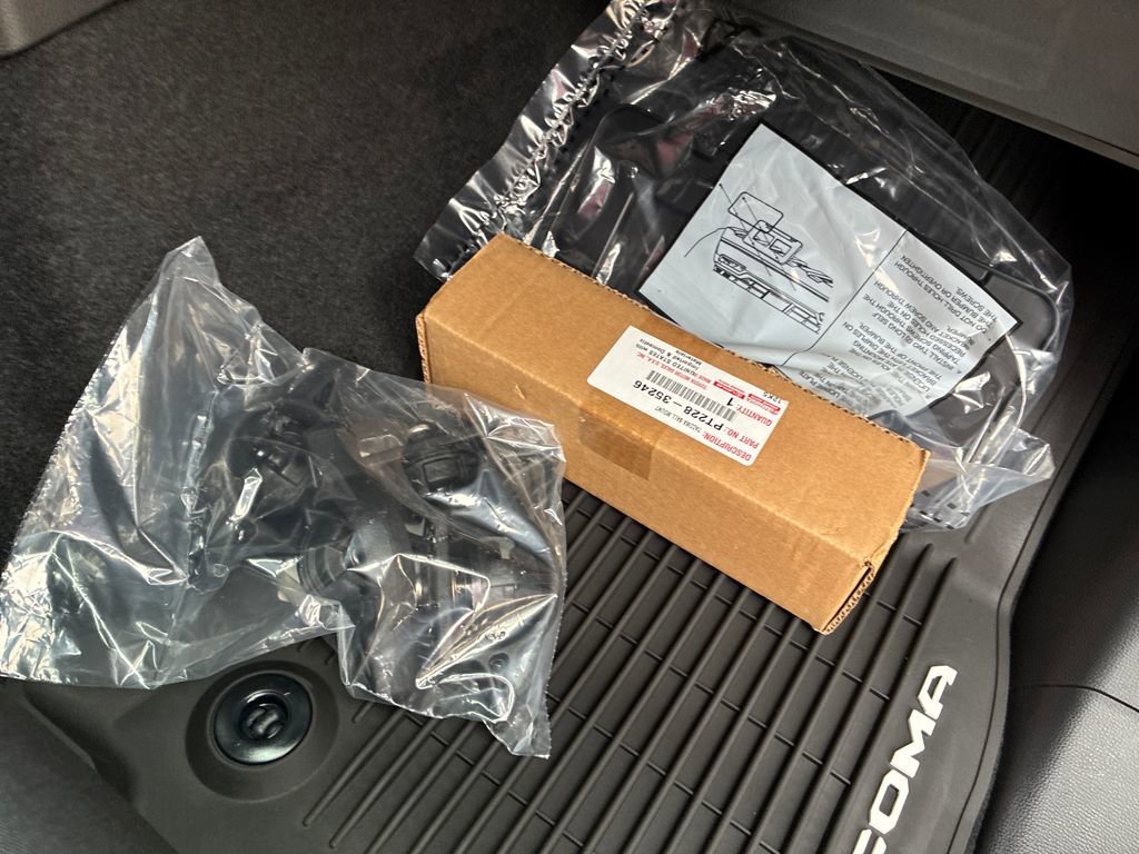 New 2026 Toyota Tacoma SR image 39