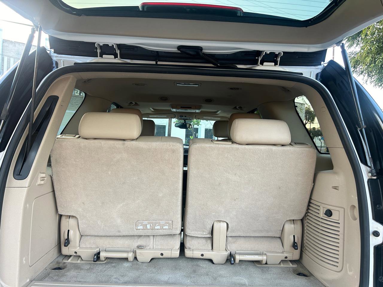 Used 2012 GMC Yukon Denali image 15