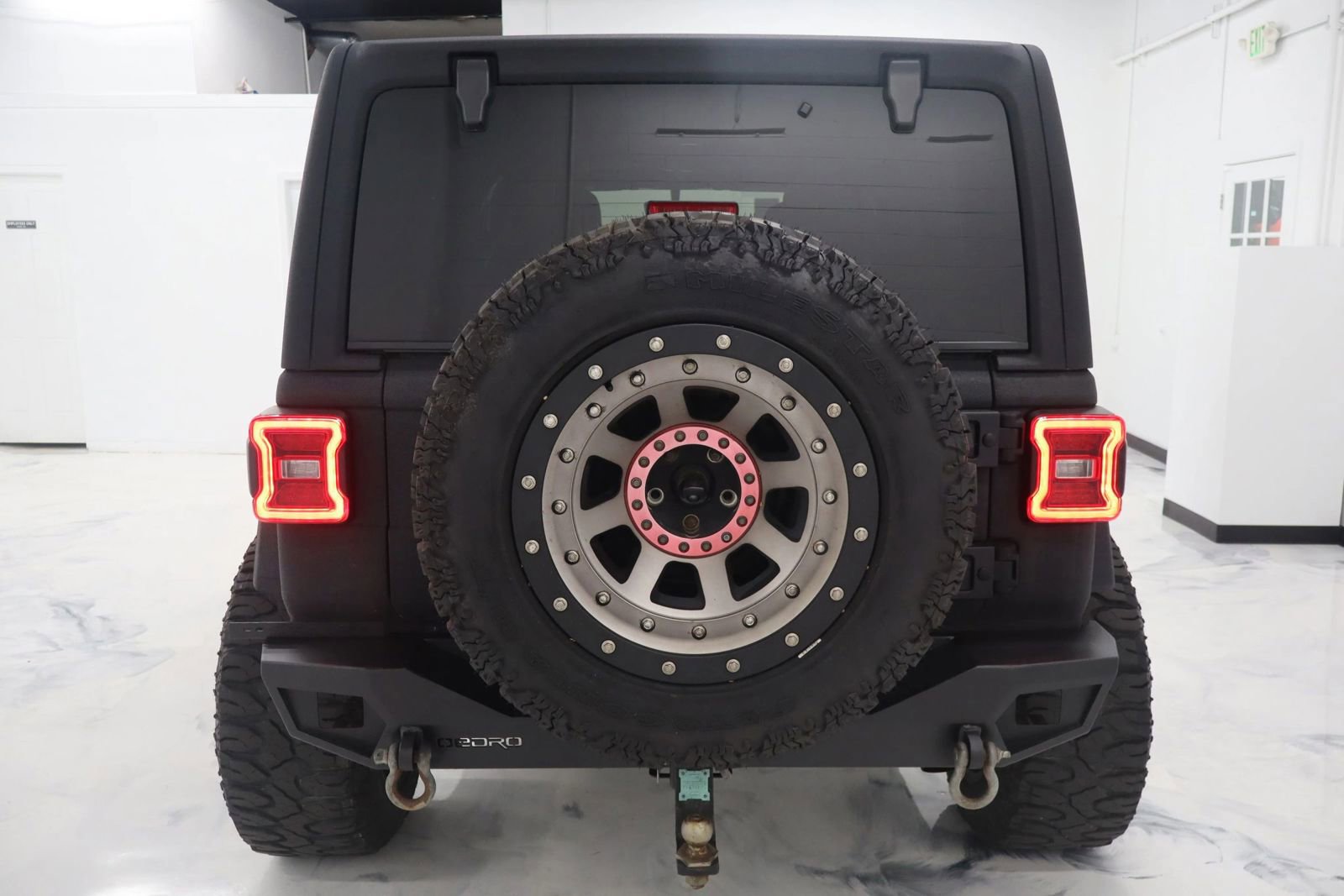 Used 2019 Jeep Wrangler Unlimited Sahara w/ Quick Order Package 24M Moab AWD/4WD image 7