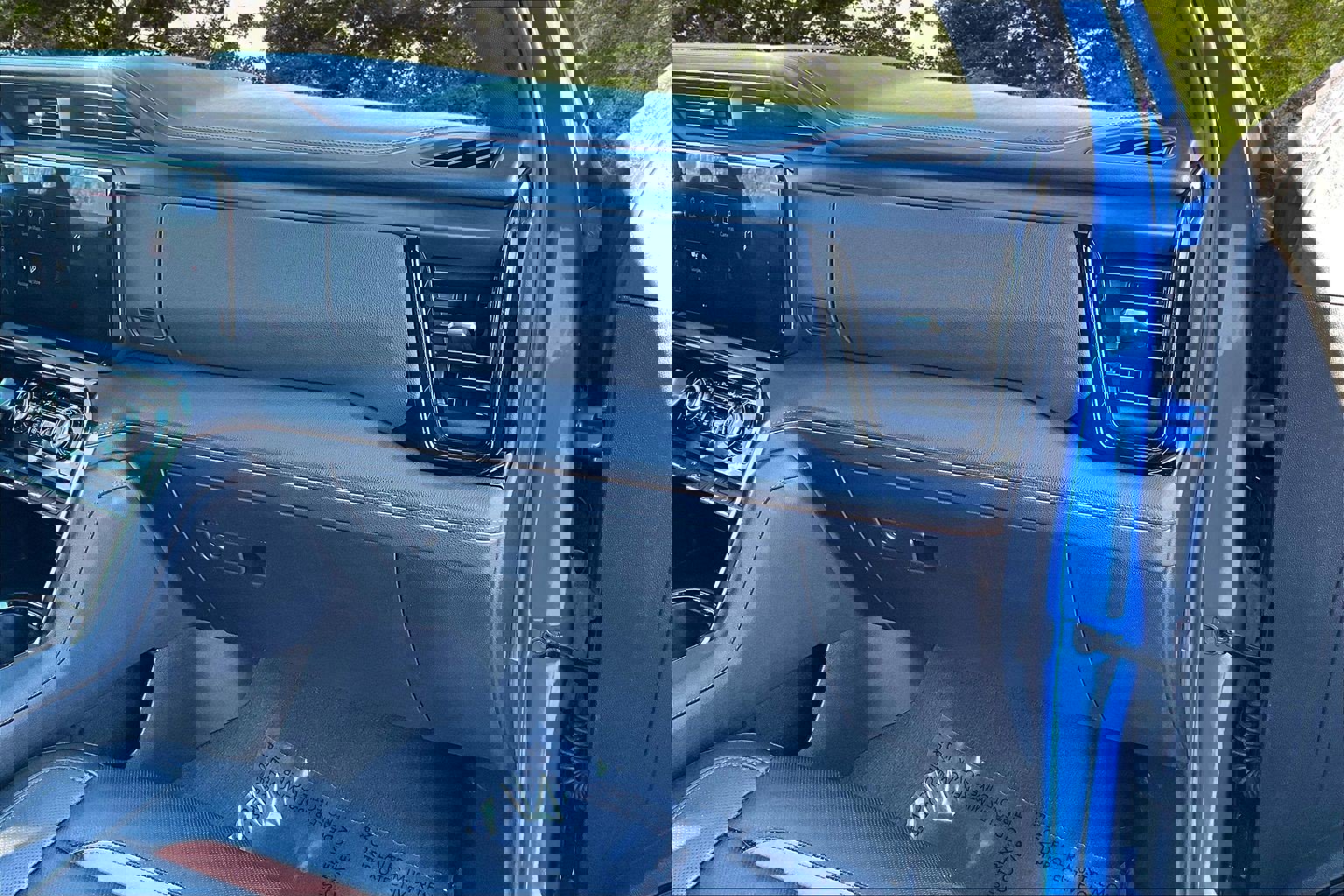 Used 2022 GMC Sierra 1500 AT4 image 29