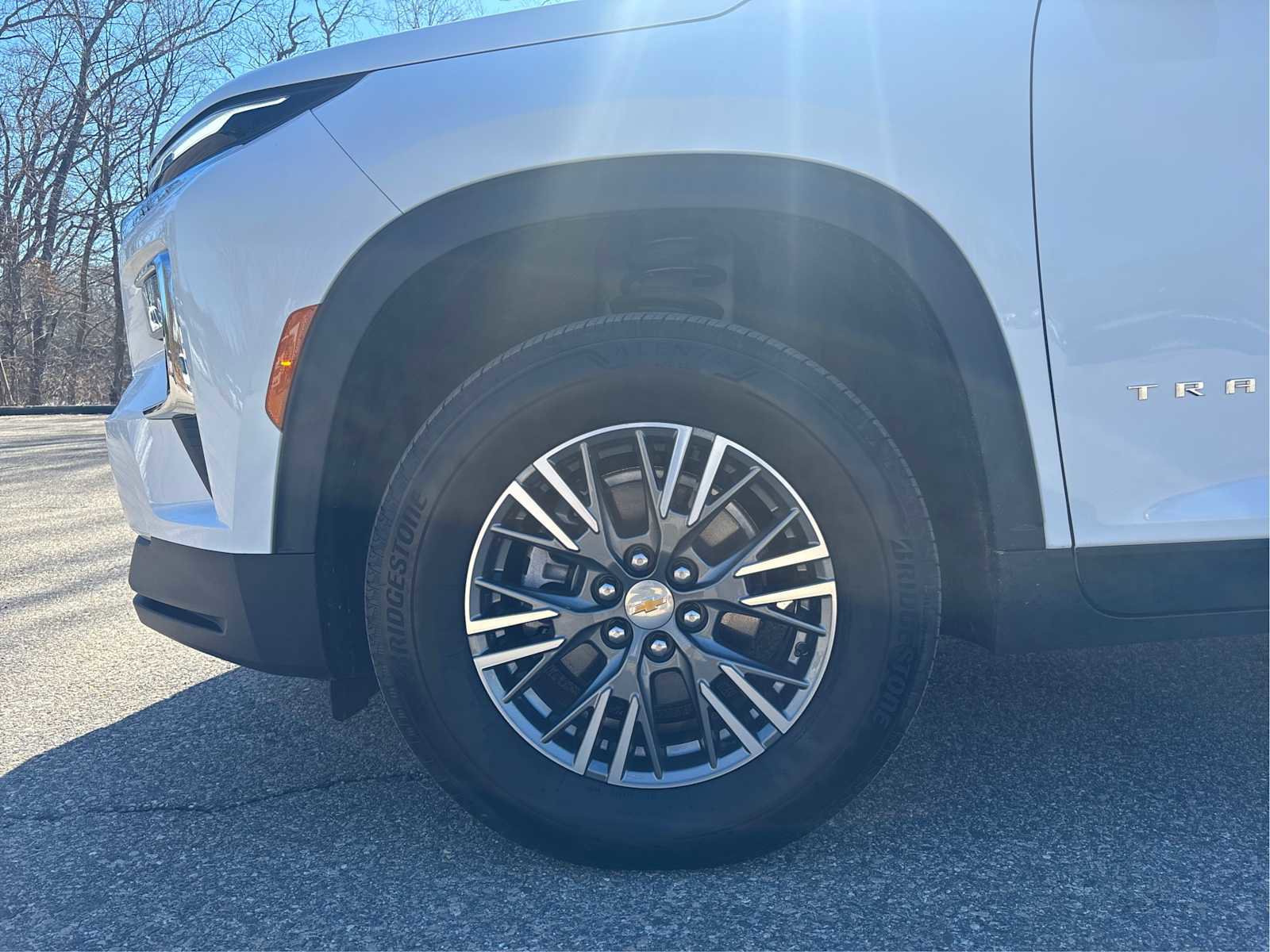 Certified 2025 Chevrolet Traverse LT image 24