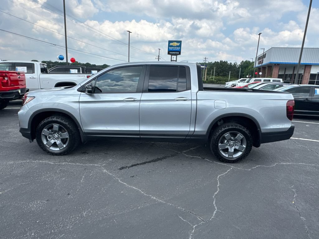 Used 2025 Honda Ridgeline TrailSport image 9