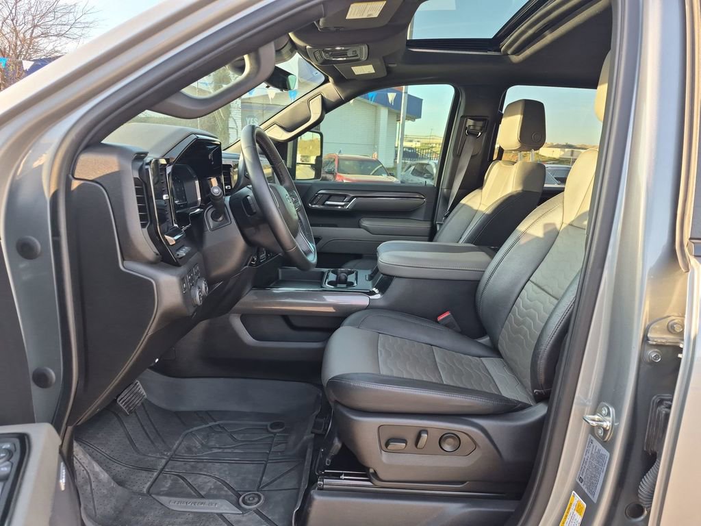 Certified 2024 Chevrolet Silverado 2500 ZR2 w/ Technology Package image 11