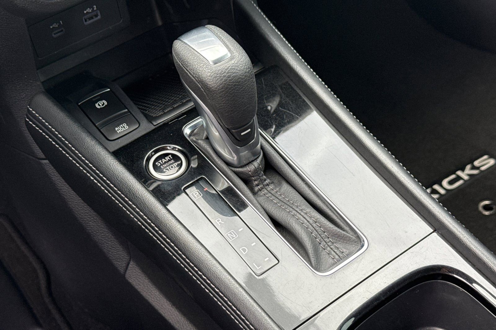 Used 2024 Nissan Kicks SR image 22