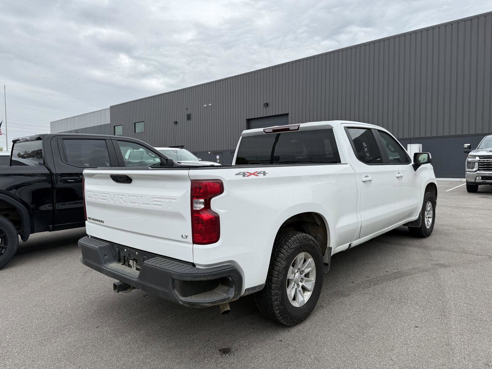 Used 2024 Chevrolet Silverado 1500 LT w/ Work Truck Package AWD/4WD image 3