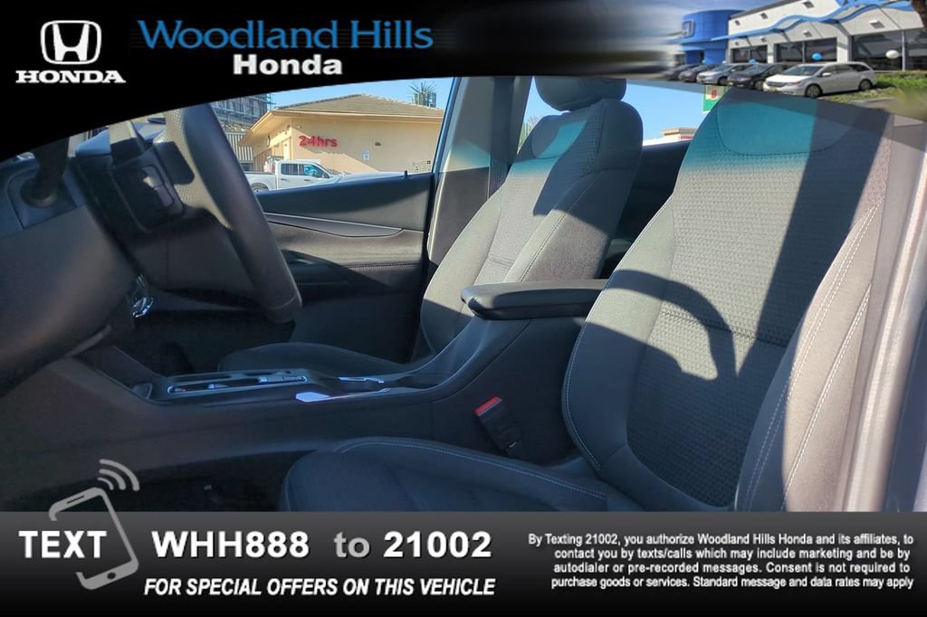 Used 2023 Chevrolet Bolt LT FWD image 18