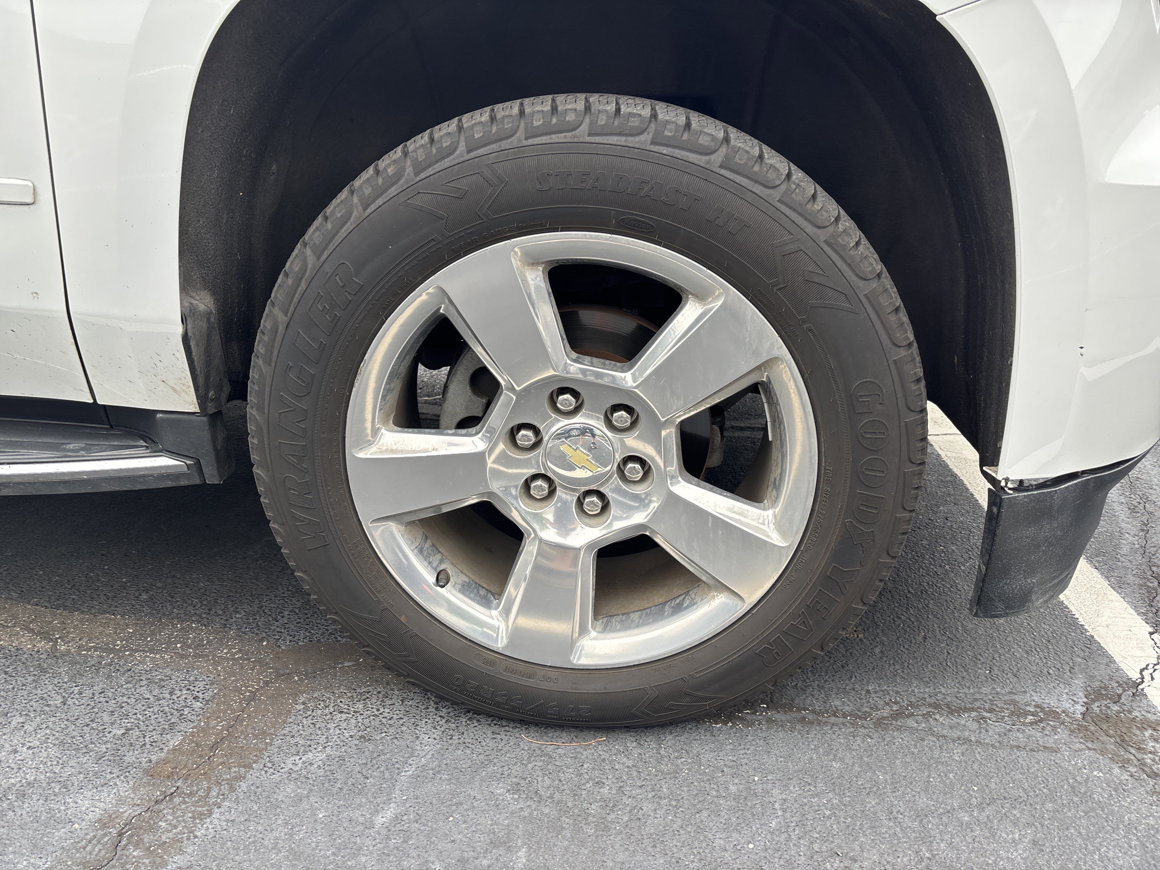Used 2018 Chevrolet Suburban Premier RWD image 33