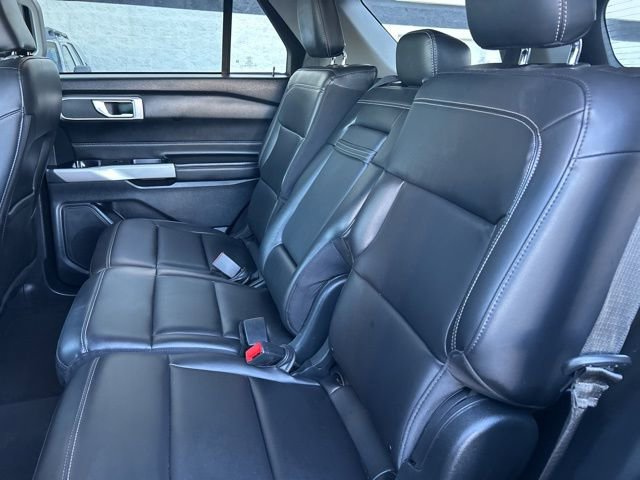 Used 2023 Ford Explorer XLT w/ Equipment Group 202A image 24