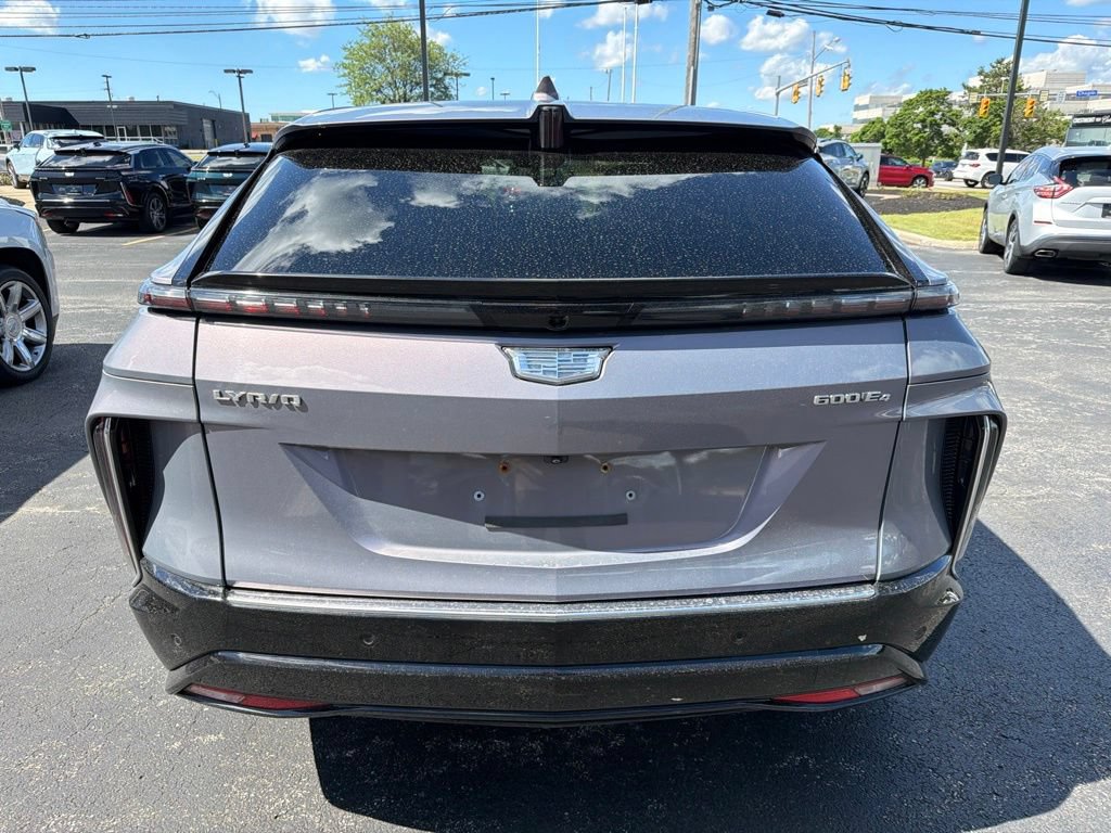 Certified 2024 Cadillac Lyriq Luxury AWD/4WD image 5