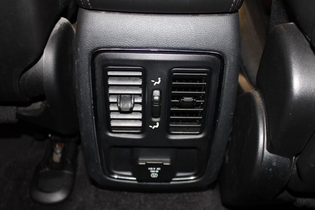 Used 2019 Jeep Grand Cherokee Altitude AWD/4WD image 33
