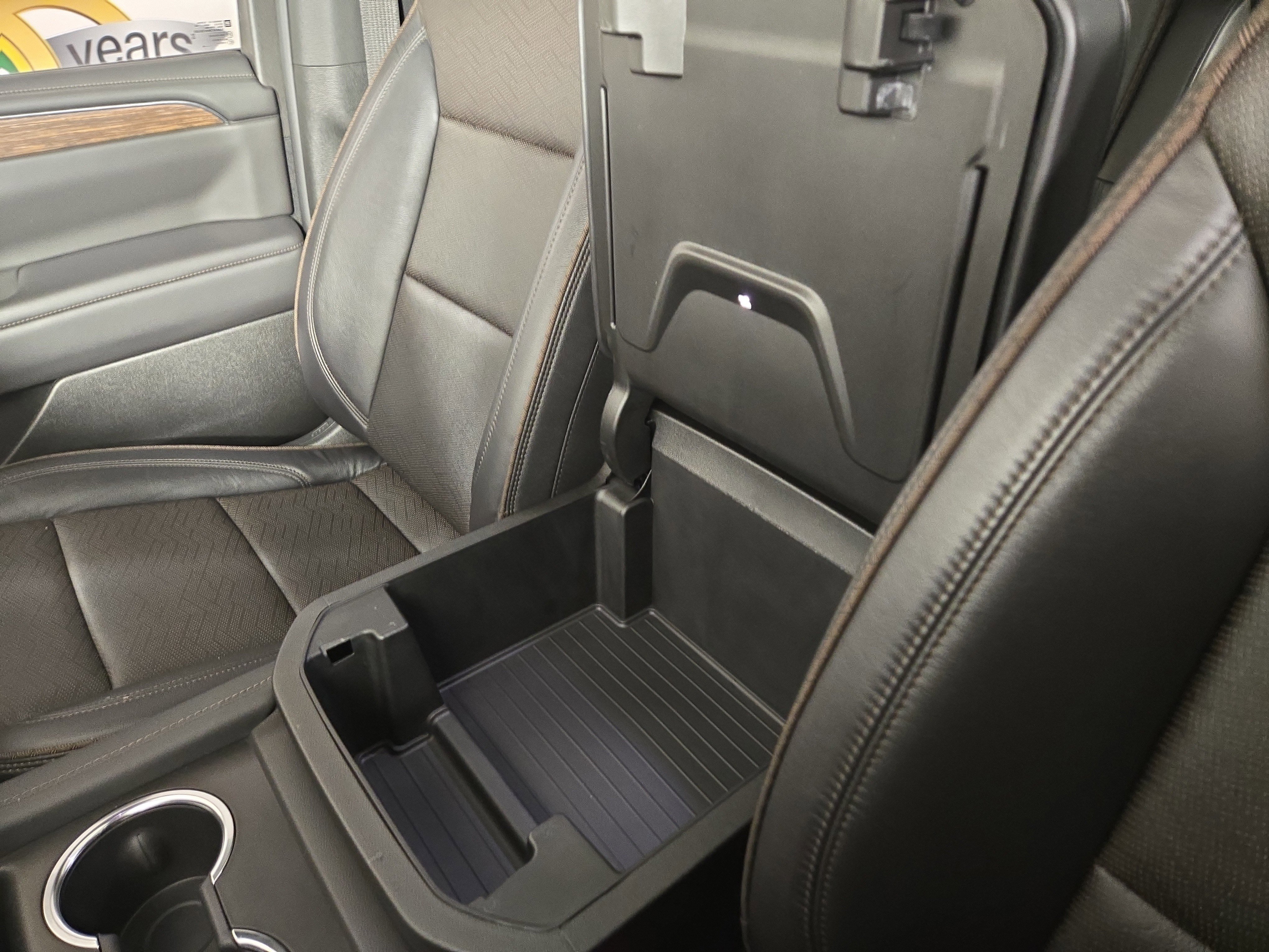 Certified 2024 Chevrolet Tahoe High Country AWD/4WD image 30