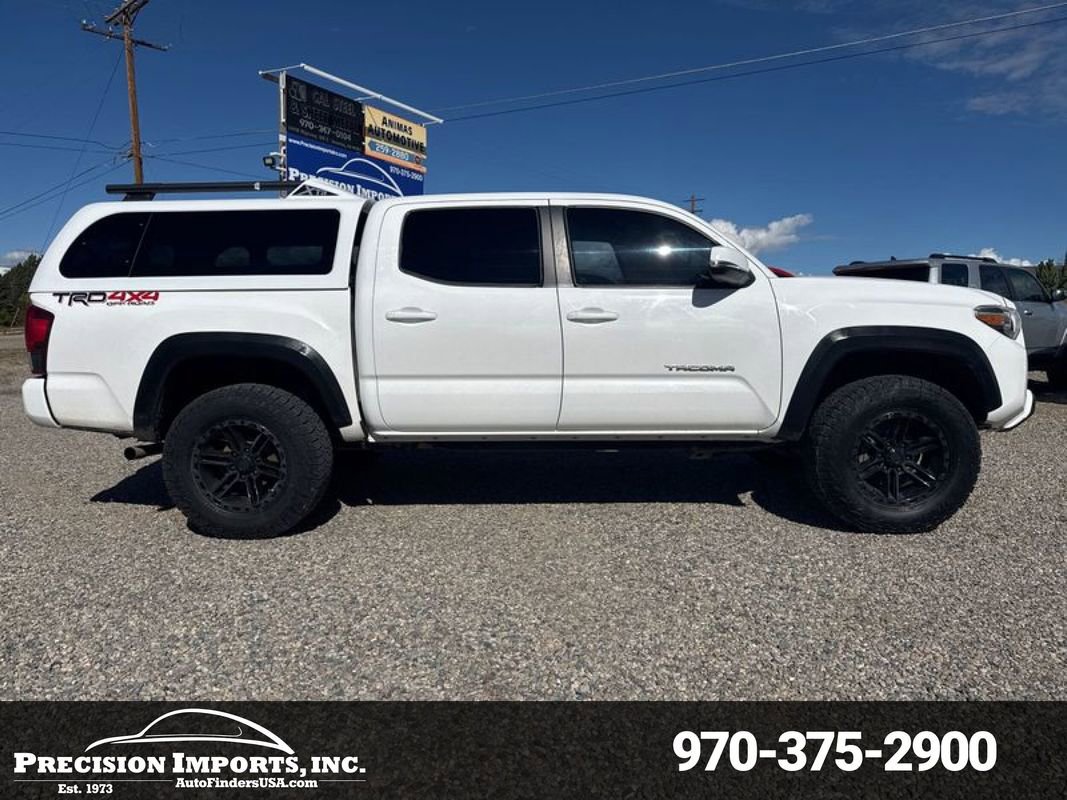 Used 2019 Toyota Tacoma TRD Off-Road image 1