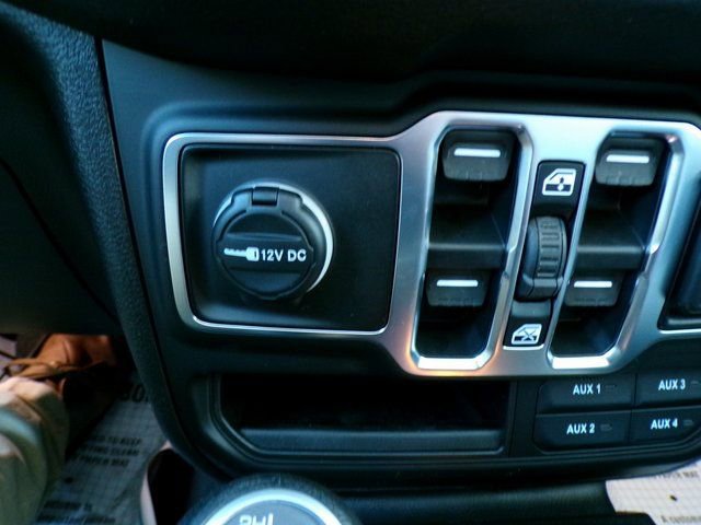 New 2026 Jeep Wrangler Sport AWD/4WD image 23