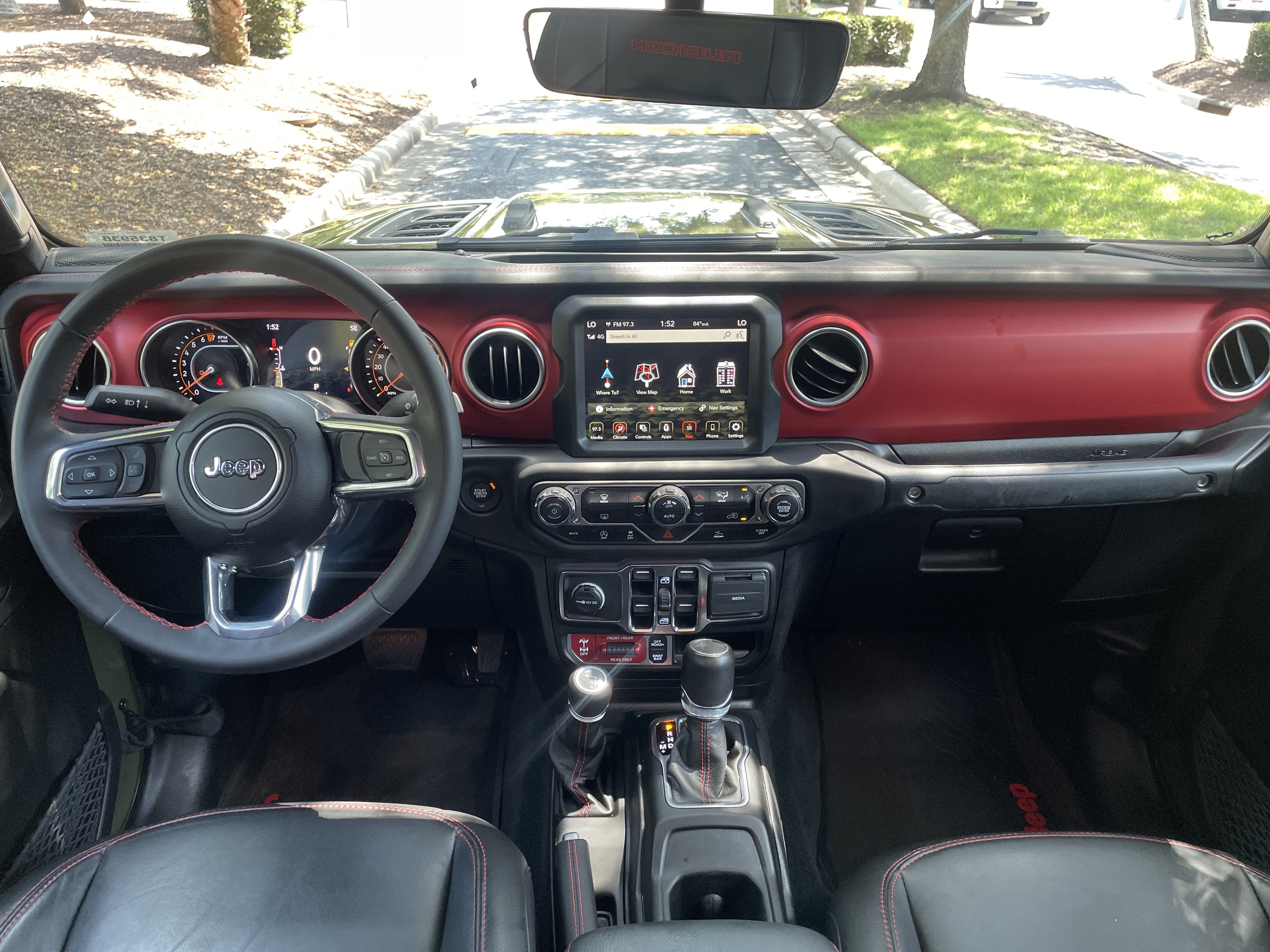 Used 2023 Jeep Gladiator Rubicon w/ Trailer Tow Package AWD/4WD image 28