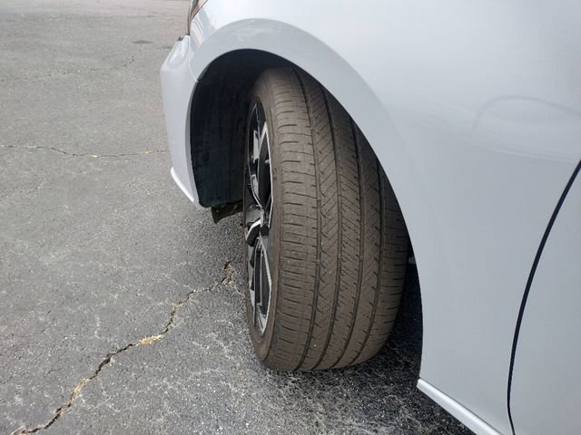 Used 2024 Nissan Altima 2.5 SR image 12