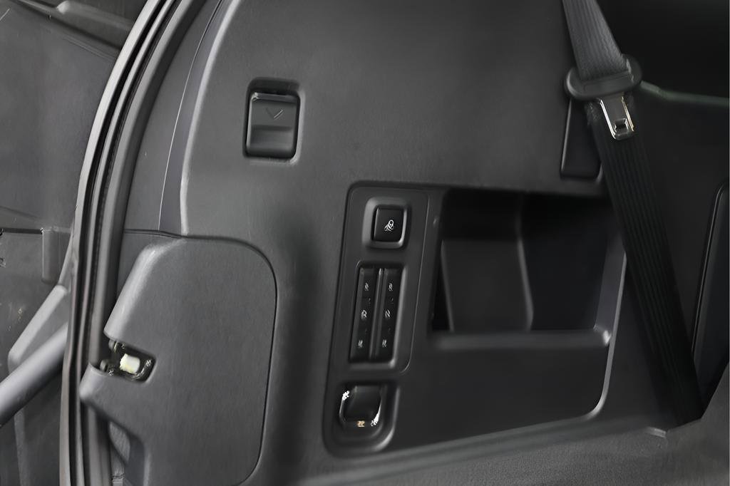 Used 2025 Lincoln Navigator Reserve image 31