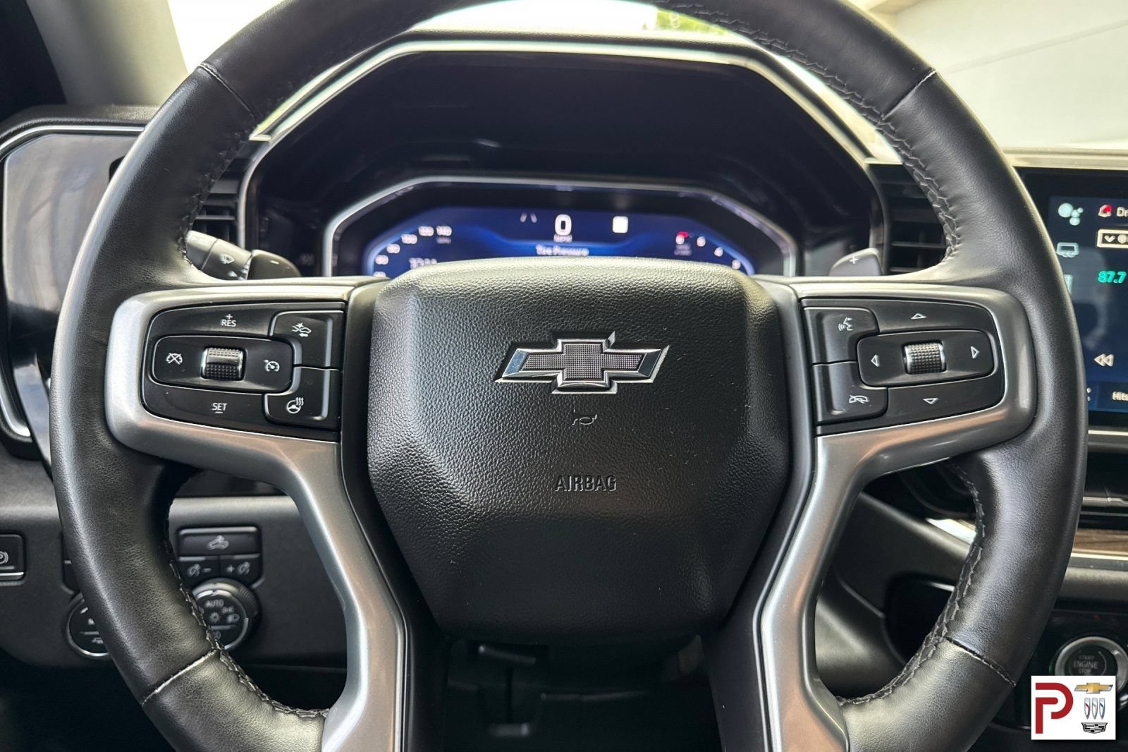 Certified 2023 Chevrolet Silverado 1500 LT Trail Boss w/ LPO, Dark Essentials Package AWD/4WD image 25