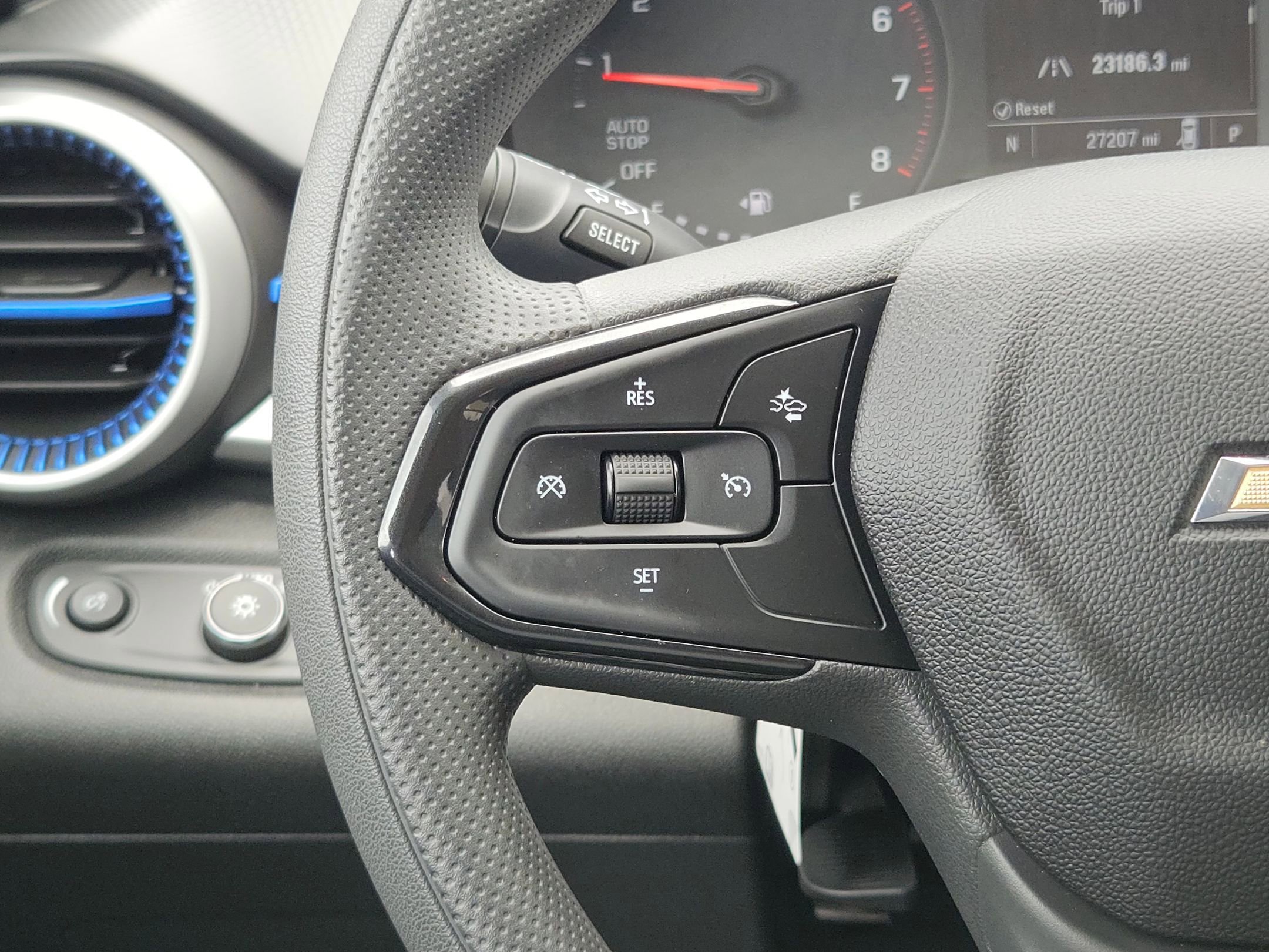 Certified 2024 Chevrolet Trax LS image 21