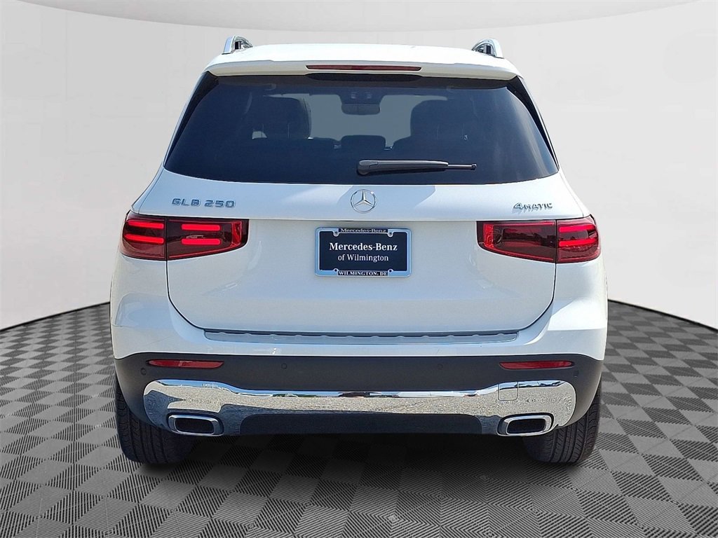 Certified 2025 Mercedes-Benz GLB 250 4MATIC image 5