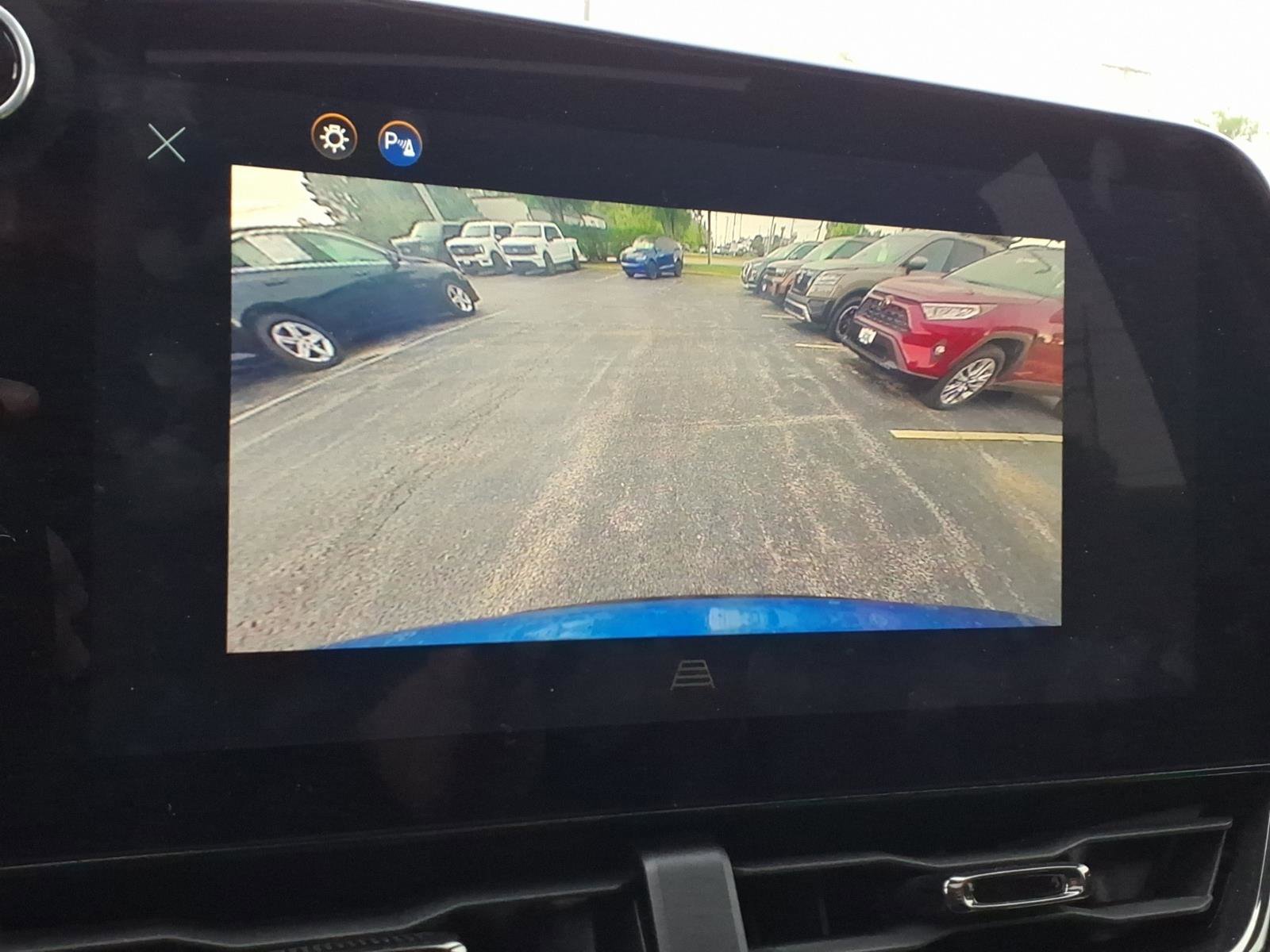 Used 2025 Chevrolet Equinox RS FWD image 14