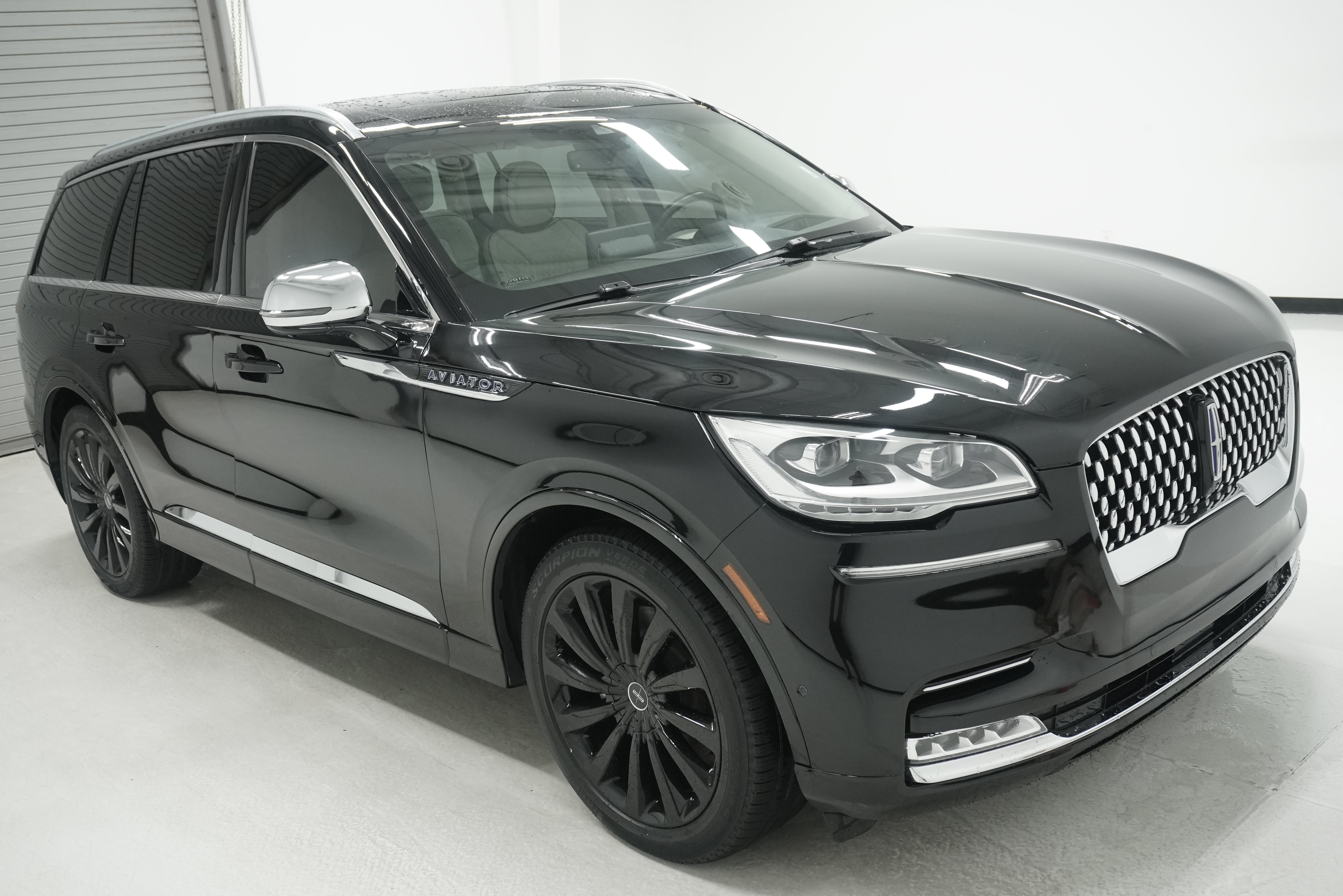 Used 2020 Lincoln Aviator Black Label Grand Touring w/ Class IV Trailer Tow Package AWD/4WD image 3