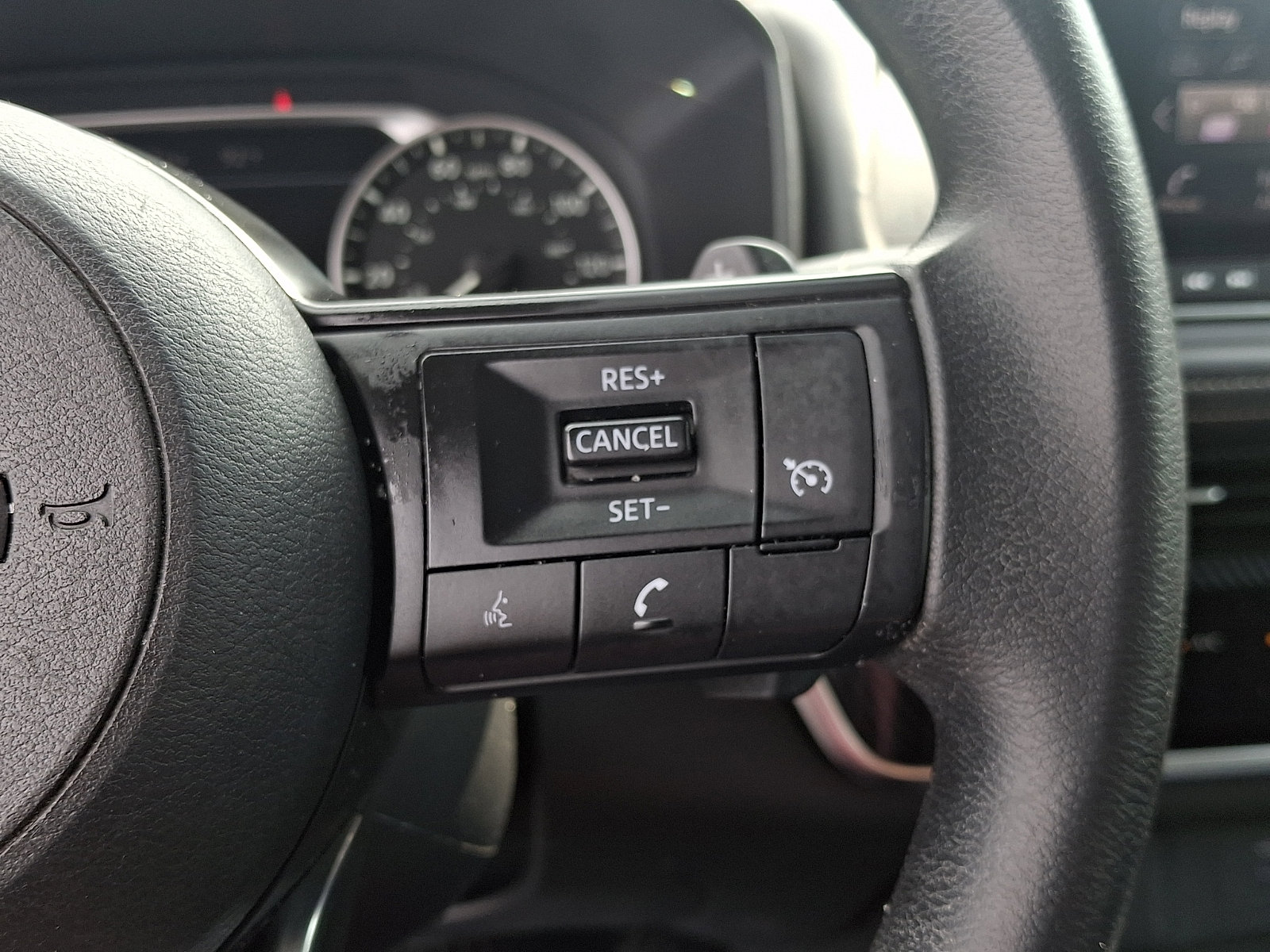 Certified 2023 Nissan Rogue S image 21