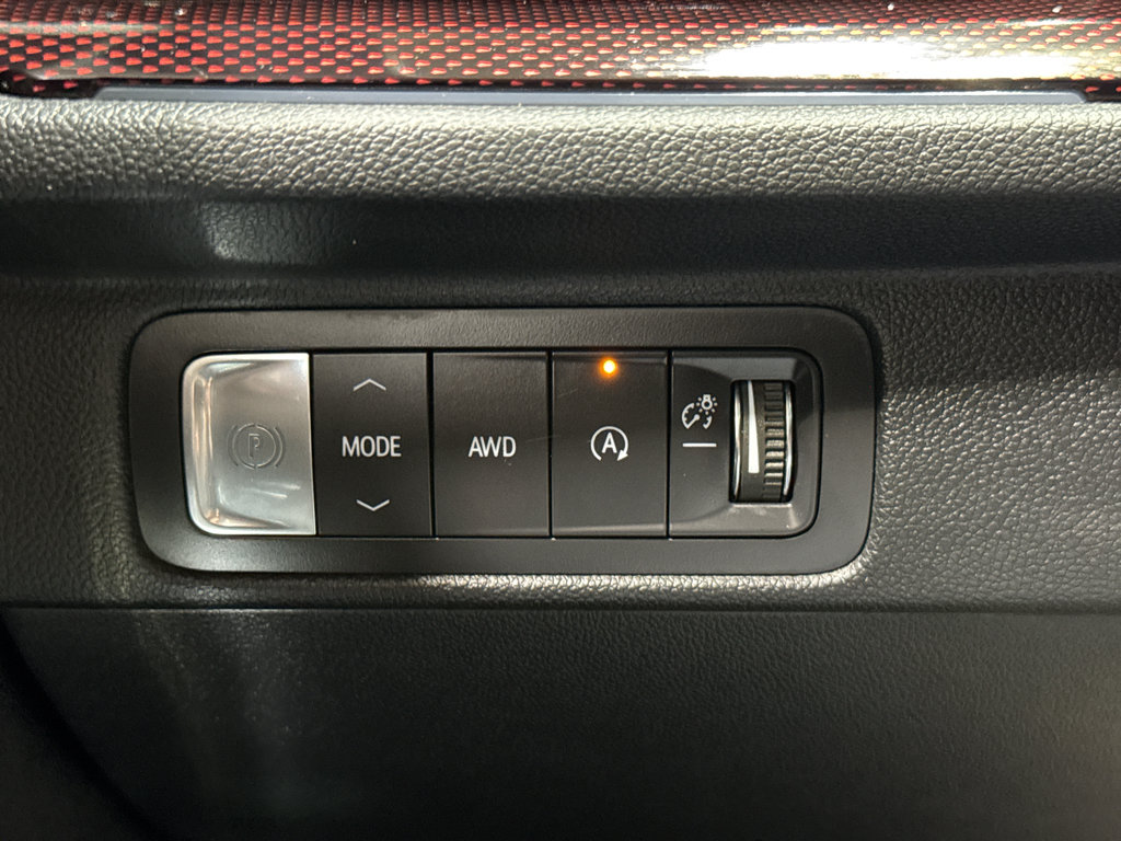 Used 2024 Chevrolet Traverse RS AWD/4WD image 34