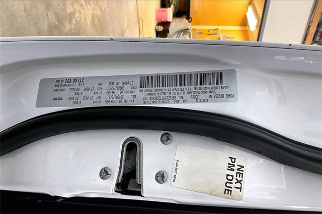 Used 2017 RAM 2500 SLT image 31