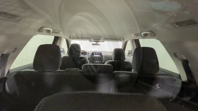 Used 2024 Nissan Pathfinder S AWD/4WD image 14