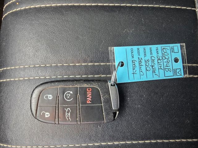 Used 2014 Chrysler 300 S RWD image 28