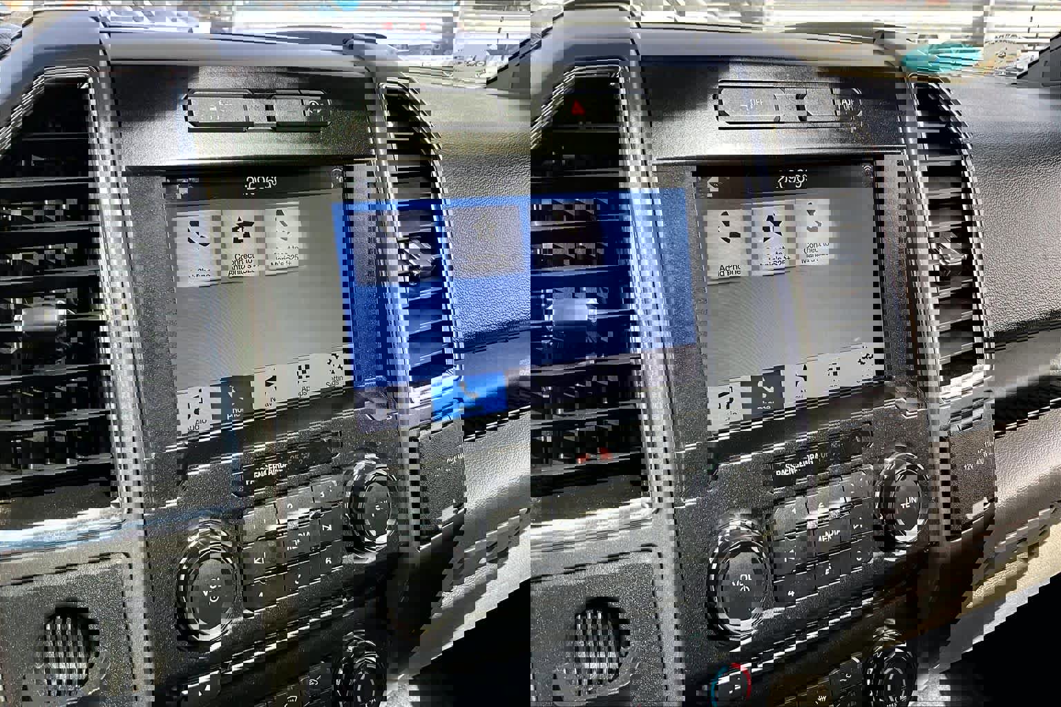 Used 2017 Ford F150 XLT w/ Equipment Group 302A Luxury image 34