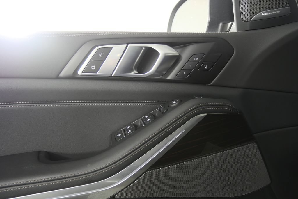 Certified 2026 BMW X5 xDrive40i AWD/4WD image 8