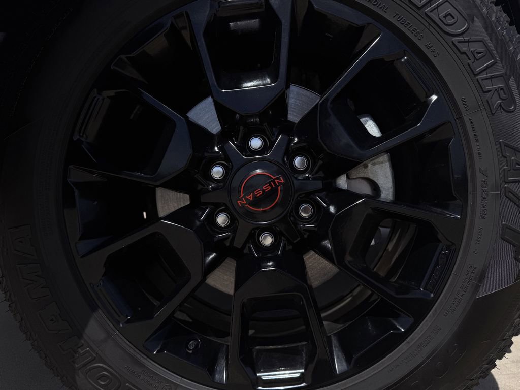 Used 2025 Nissan Armada PRO-4X image 7