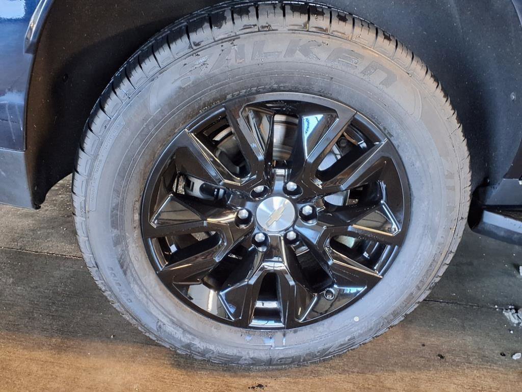 Used 2023 Chevrolet Tahoe LT image 4