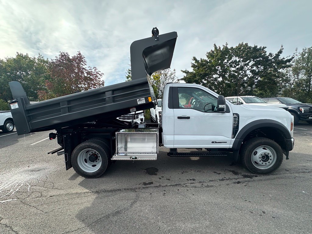 New 2026 Ford F550 4x4 Regular Cab Super Duty image 4