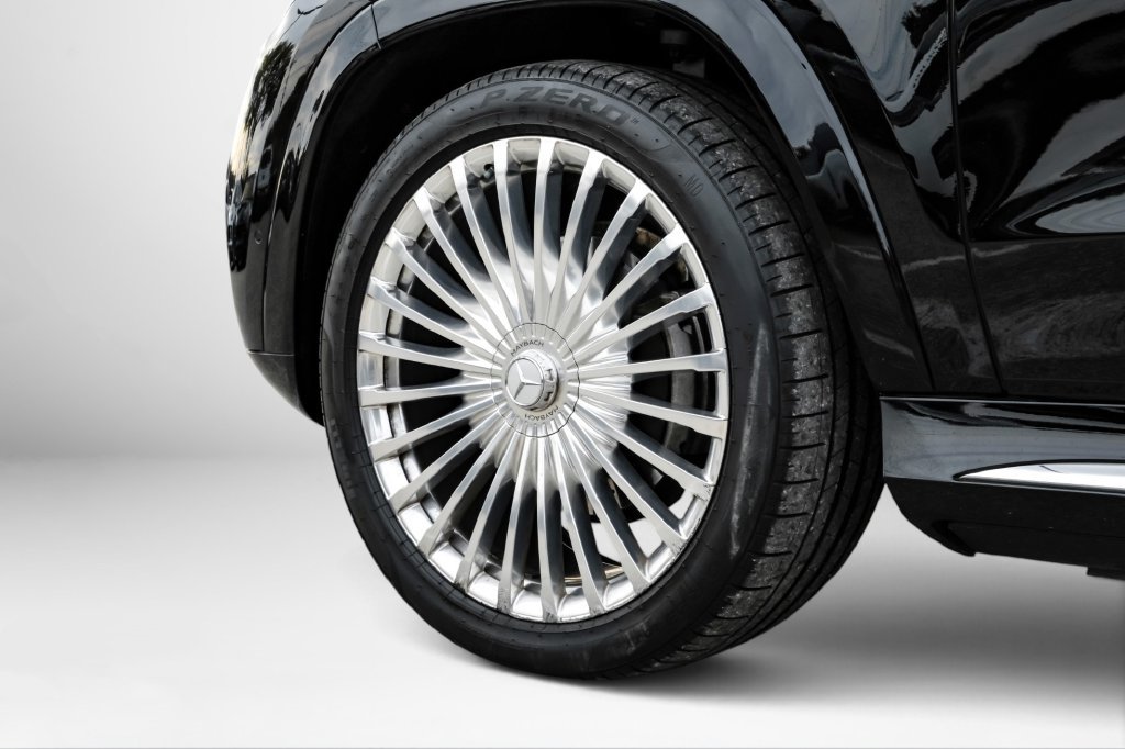 Used 2024 Mercedes-Benz Maybach GLS 600 4MATIC image 74