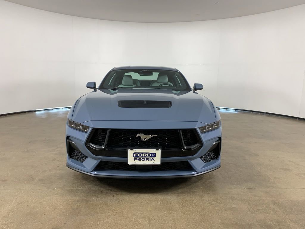 Used 2025 Ford Mustang GT Premium image 3