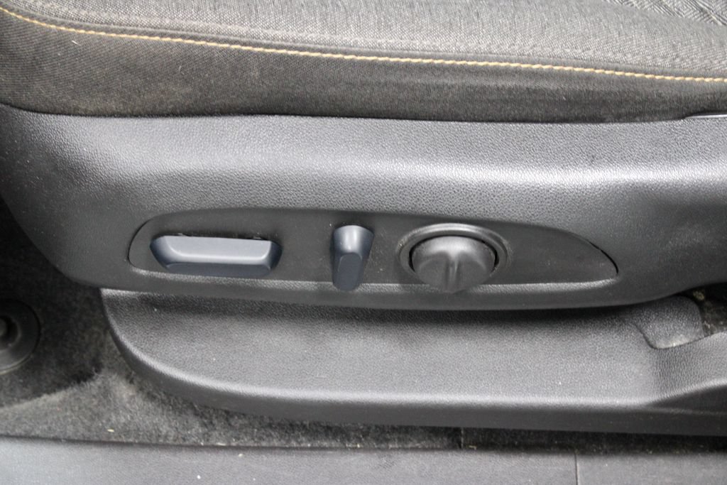 Used 2024 Chevrolet Equinox LT AWD/4WD image 24
