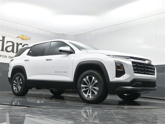 New 2026 Chevrolet Equinox LT w/ LPO, Floor Liner Package image 2